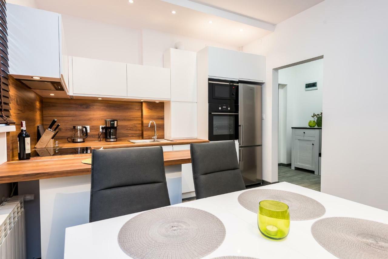 Stylowy Apartament Катовице Екстериор снимка